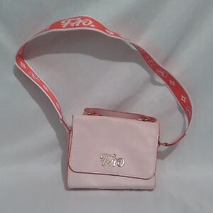 FAO Schwarz Pink Glamour Crossbody Bag with Hot Pink Strap (L2)